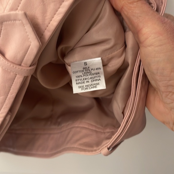 ELODIE FAUX LEATHER/ Vegan VEST/zipper/ Belt/pockets with zippers/ lined - Picture 10 of 15